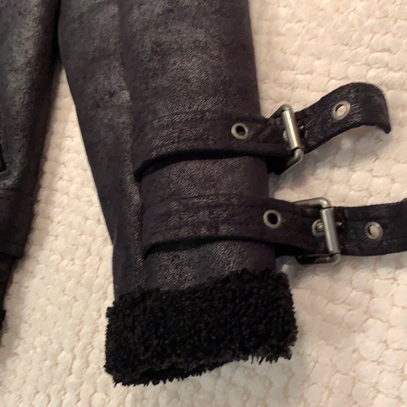 Black American Eagle Coat, size medium - Picture 4 of 5